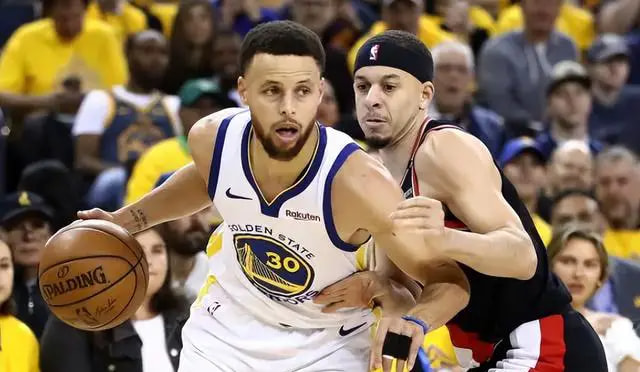  揭秘庫里億元續(xù)約：勇士隊?wèi)?zhàn)略布局與爭冠雄心的交織之謎